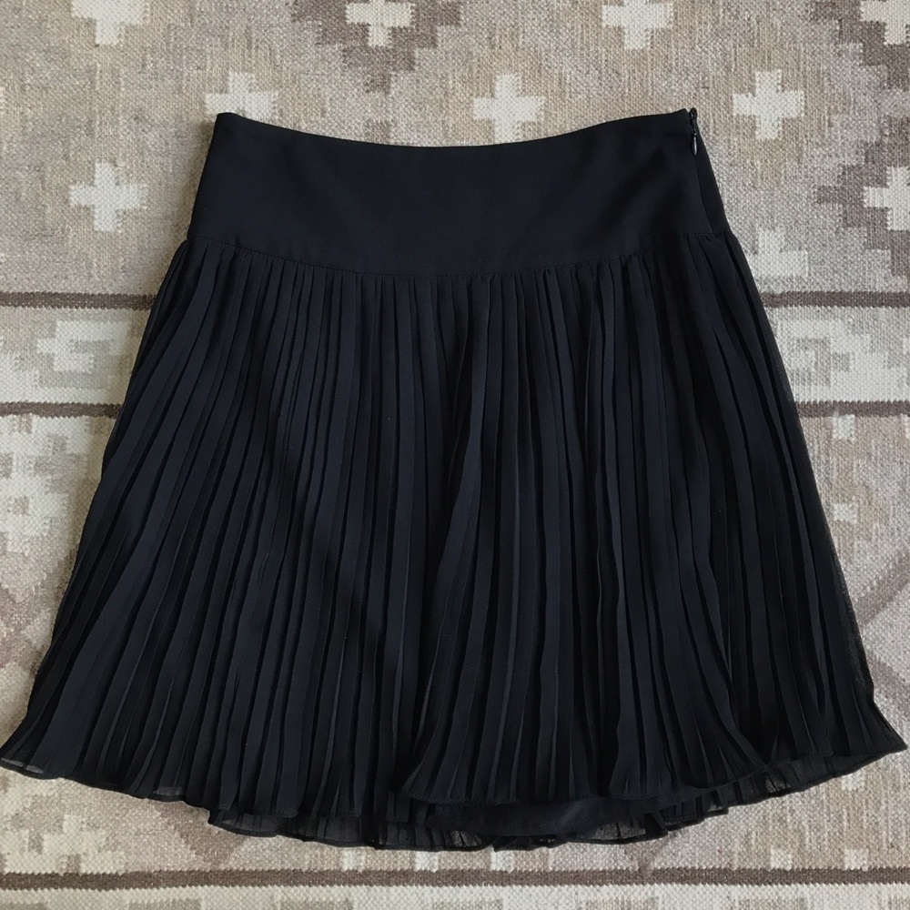 LOFT Black Pleated Tulle Mini Skirt